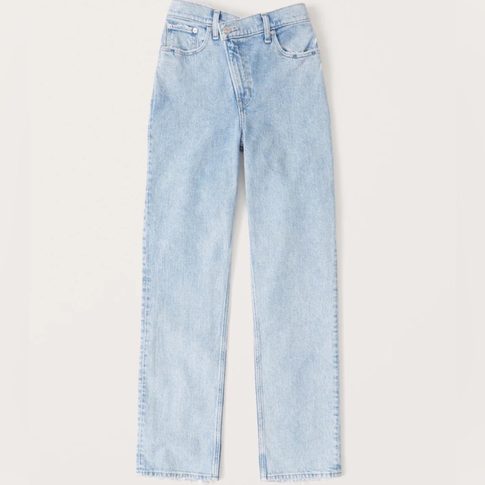 Abercrombie & Fitch Ultra High Rise 90s Straight Jean